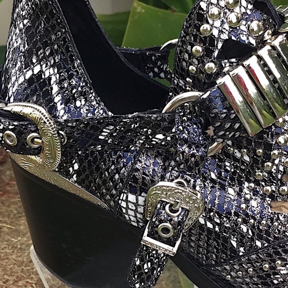 Jeffrey Campbell Black Calhoun Silver Studded Western Booties - Picture 7 of 16